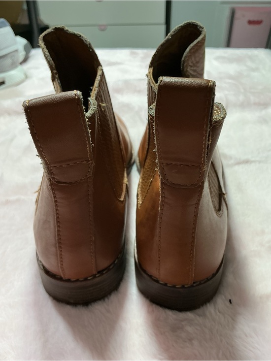 Madewell Men\'s Chukka Boots in Warm Cognac Brown Leather b90 main image 5